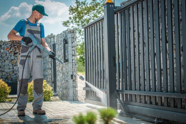 Best Animal Enclosure Cleaning  in Knightsen, CA